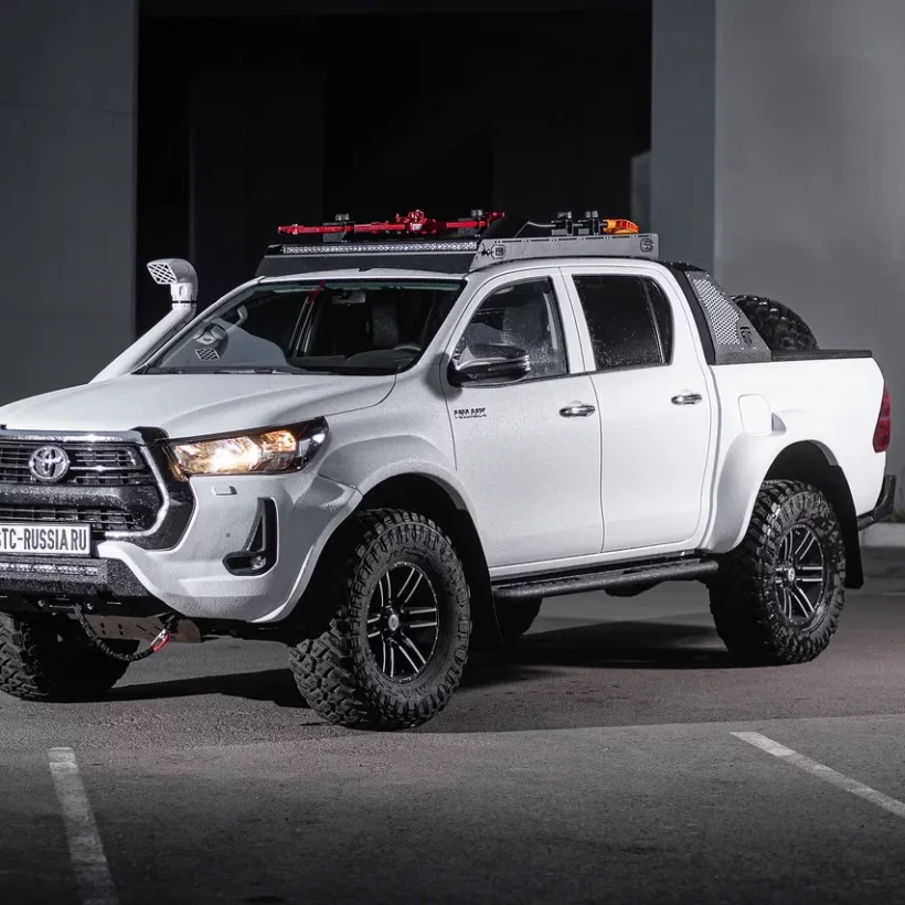 Пороги силовые Toyota Hilux 2005-2014 раздельные ступени - Силовые пороги