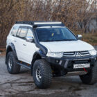 Багажник экспедиционный Mitsubishi Pajero Sport 2008-2015 шторка, дальний и рабочий свет - Багажники