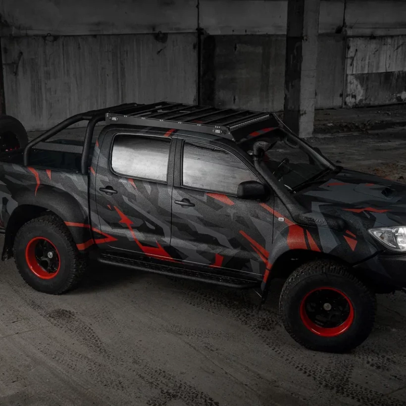 Пороги силовые Toyota Hilux 2015+ цельная ступень - Силовые пороги