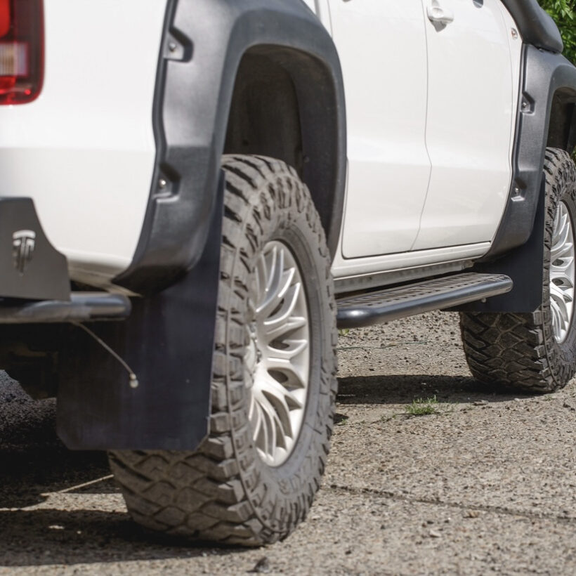 Пороги силовые Isuzu D-Max цельная ступень - Силовые пороги