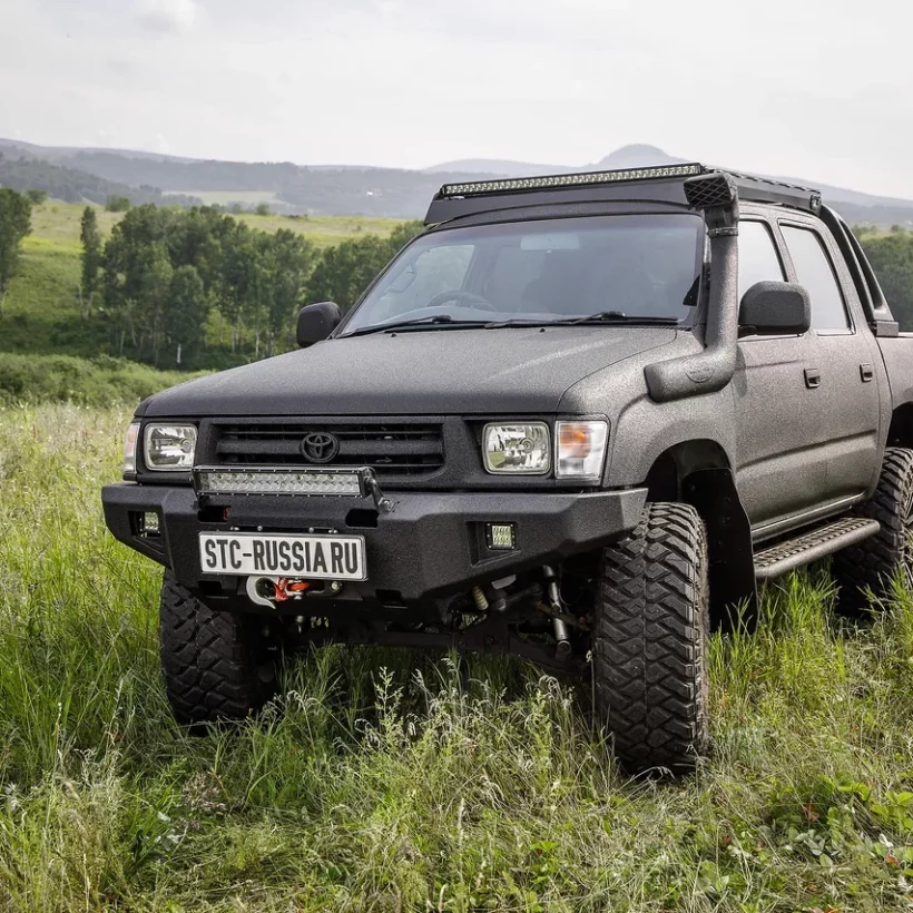 Пороги силовые Toyota Hilux 2005-2014 цельная ступень - Силовые пороги