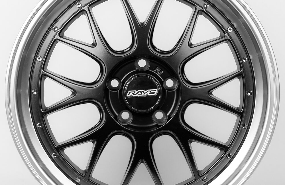 Литые диски 80189 BBS 83463-DS204 19 J8,5 ET35 5x114,3 73,2 чёрный + полированный обод - Диски