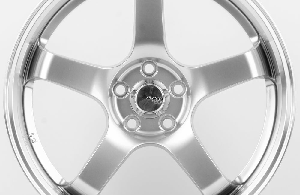 Литые диски 80619 Advan F144-SV272 17 J7,5 ET35 5x114,3 73,1 серебро тёмное + полированный обод - Диски