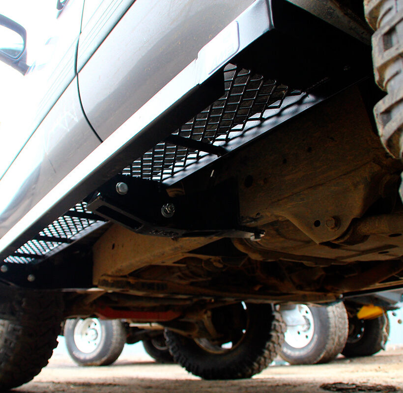 Пороги силовые Toyota Land Cruiser 100 цельная ступень - Силовые пороги