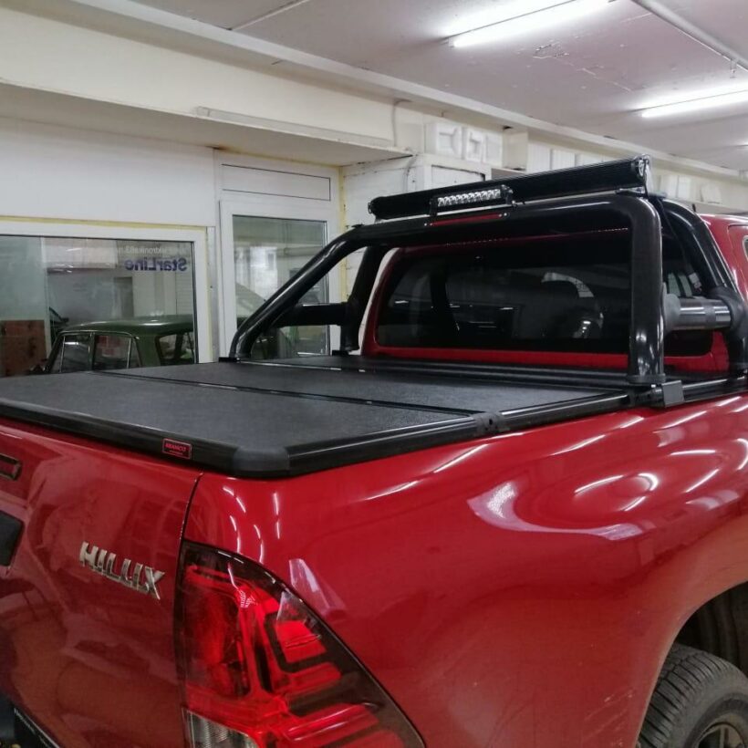 Жесткая трехсекционная крышка Toyota Hilux VIII Revo (2015+) - Крышки и тенты кузова - TOYOTA - Toyota Hilux