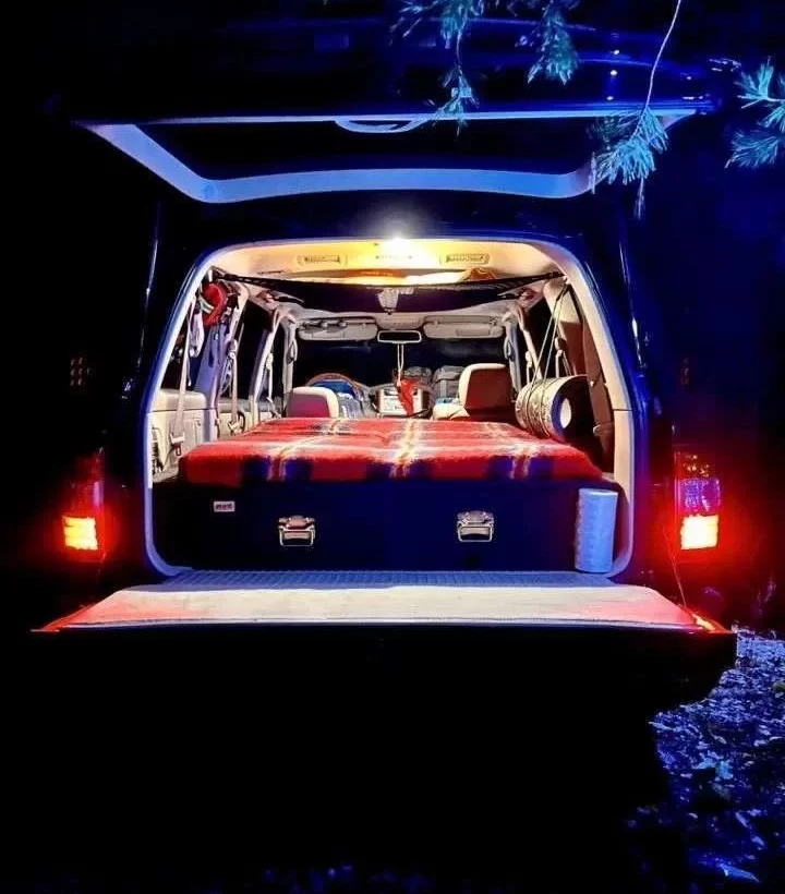 Органайзер «Турист» для Toyota Land Cruiser 200 - Интерьер