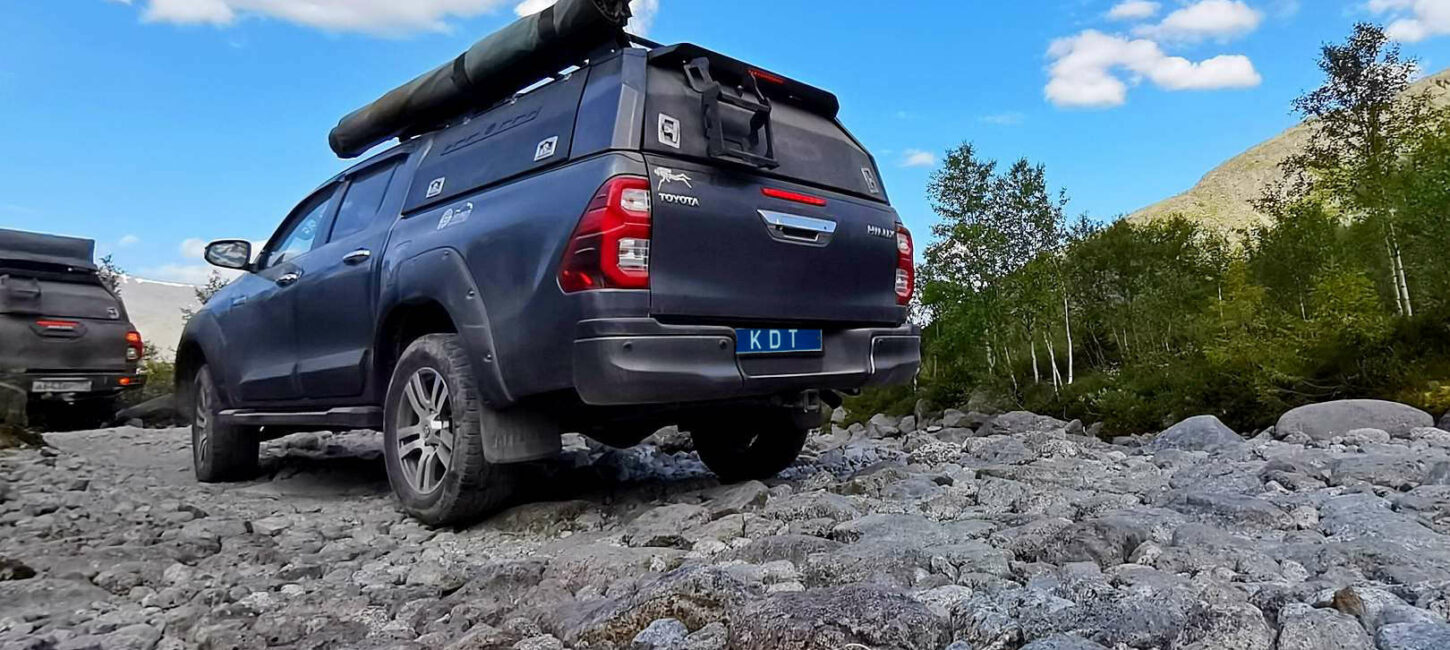Кунг экспедиционный трехдверный VI поколения - Toyota Hilux с 2015 г. в. - Кунги - TOYOTA - Toyota Hilux