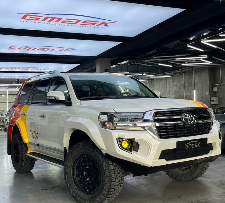 Комплект карбоновый SHIKARI PRO на Land cruiser 200 2015-2020 - Силовые бамперы - TOYOTA - Toyota Land Cruiser