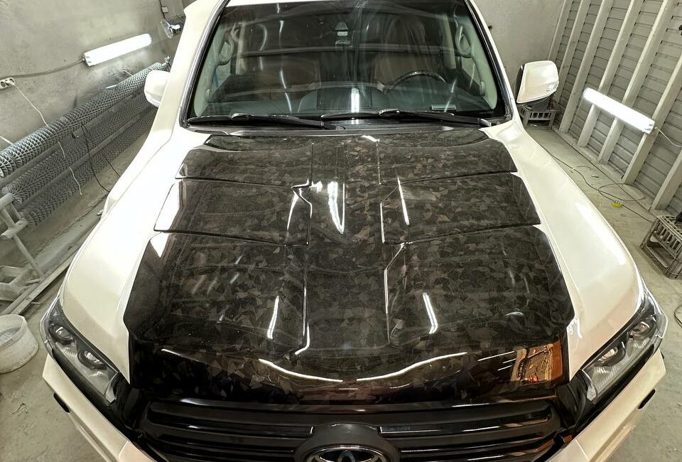 Капот карбоновый SHIKARI PRO на Land cruiser 200 2015-2020 - Силовые бамперы