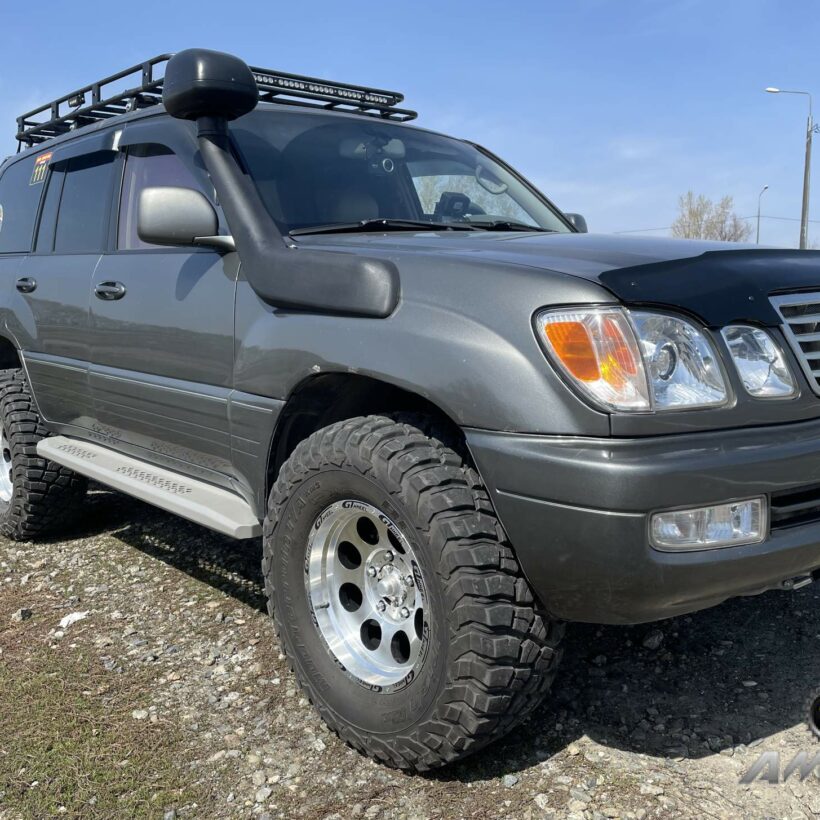 Силовые листовые пороги Toyota Land Cruiser 100, Lexus LX470 с гидроподвеской - Силовые пороги
