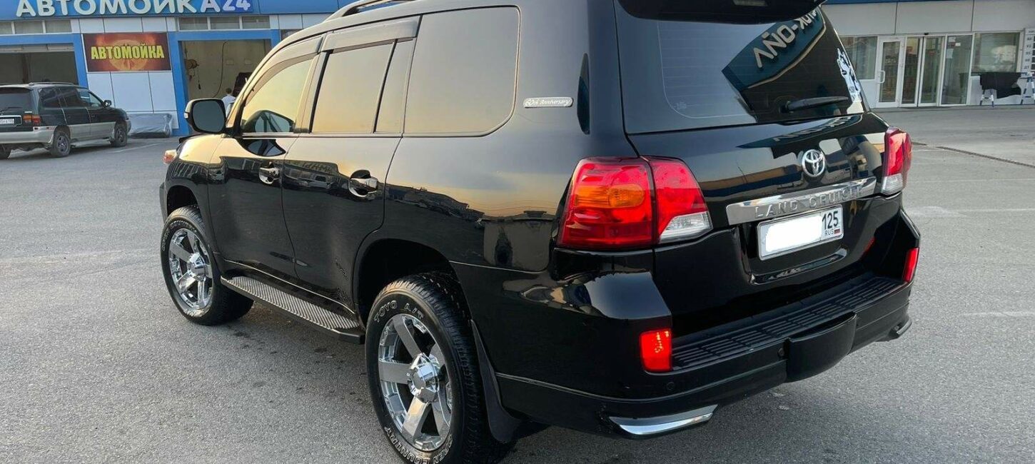 Силовые пороги Toyota Land Cruiser 200 - Силовые пороги
