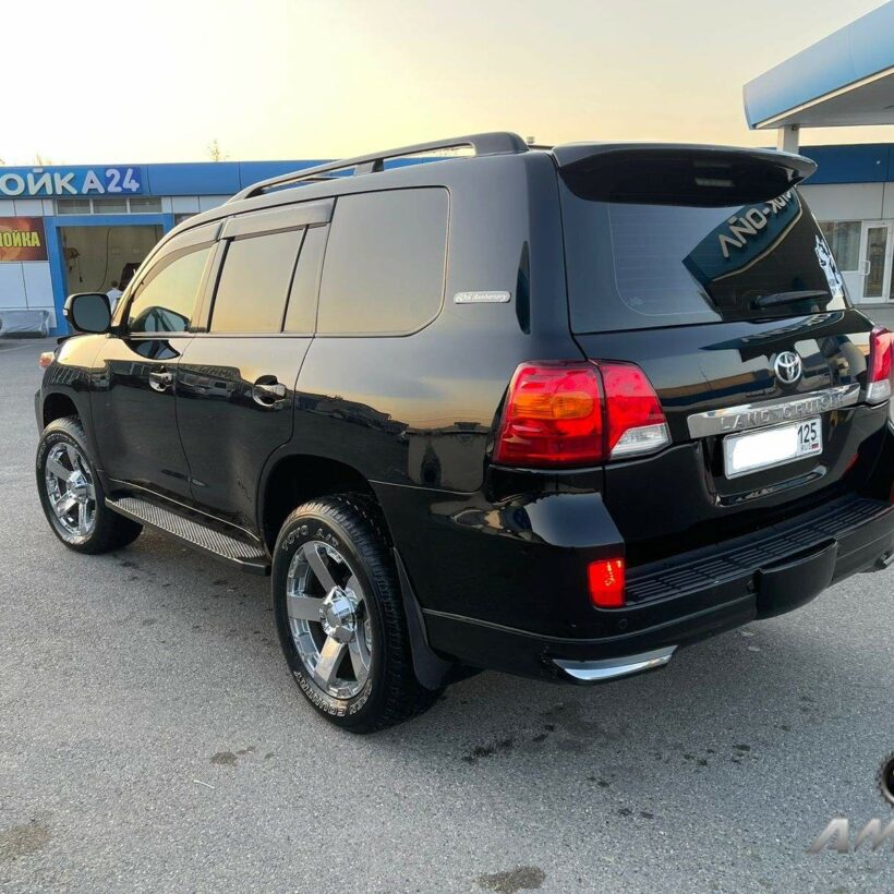 Силовые пороги Toyota Land Cruiser 200 - Силовые пороги