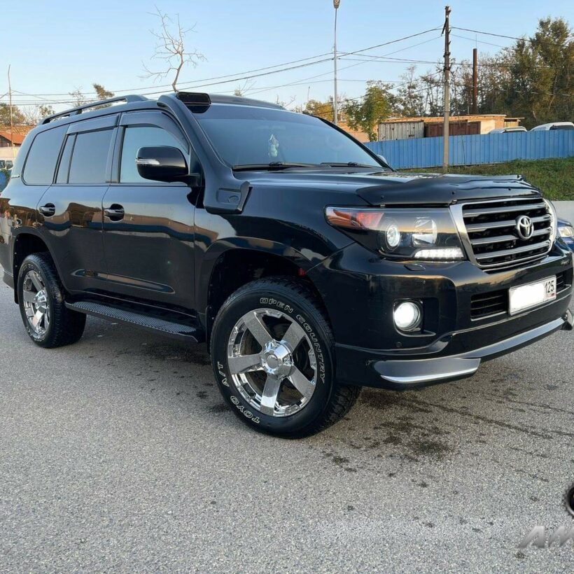 Силовые пороги Toyota Land Cruiser 200 - Силовые пороги