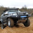 Передний силовой бампер с кенгурином алюминиевый - Toyota Hilux Arctic Trucks - Силовые бамперы - TOYOTA - Toyota Hilux