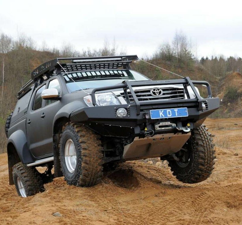 Передний силовой бампер с кенгурином алюминиевый - Toyota Hilux Arctic Trucks - Силовые бамперы - TOYOTA - Toyota Hilux