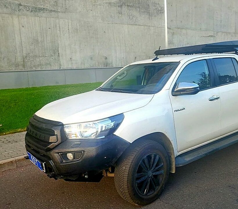 Передний бампер усиленный композитный с местом под лебедку для Toyota HILUX - Силовые бамперы - TOYOTA - Toyota Hilux