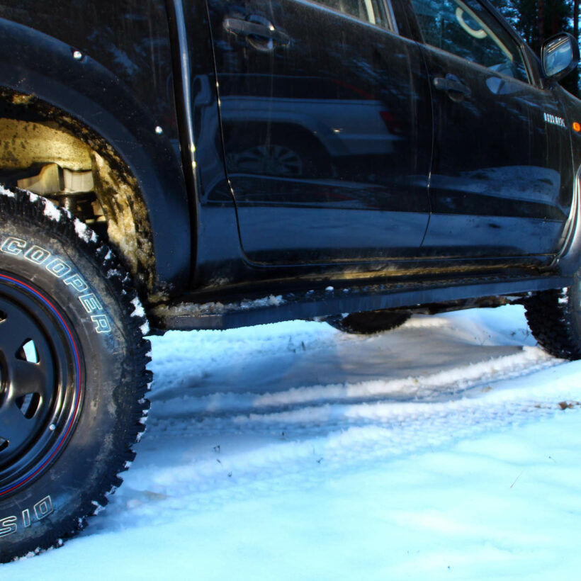 Силовые пороги Toyota Hilux - Силовые пороги