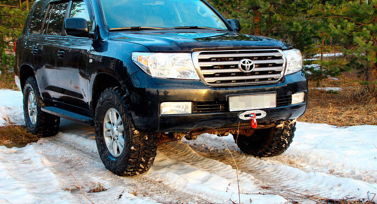 Площадка под лебедку в передний штатный бампер Toyota Land Cruiser 200. Комплектация 2 - Лебедки