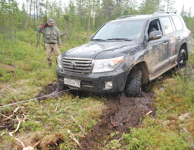 Площадка под лебедку в передний штатный бампер Toyota Land Cruiser 200. Комплектация 1 - Лебедки