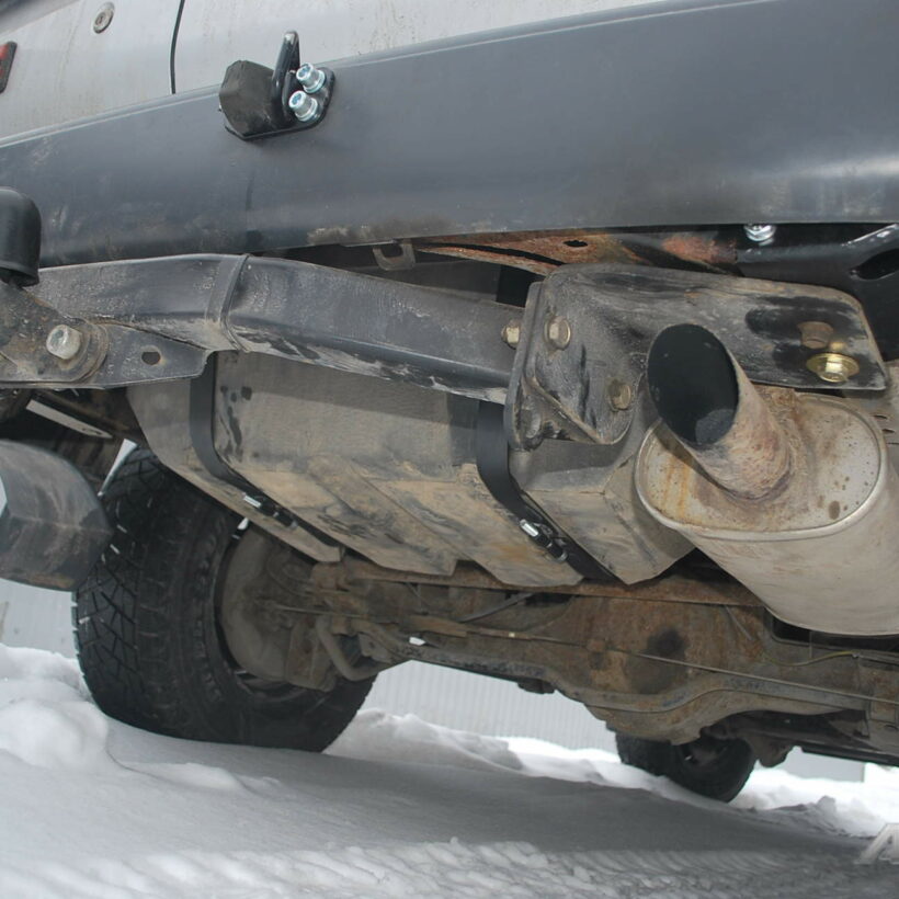 Калитка запасного колеса в штатный бампер Toyota Land Cruiser 105 - Экстерьер - TOYOTA - Toyota Land Cruiser