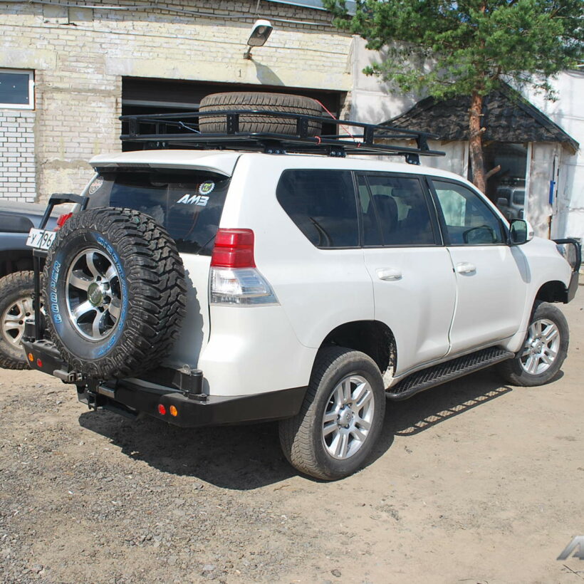 Трубные силовые пороги Toyota Land Cruiser 150 - Силовые пороги
