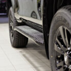 Трубные силовые пороги Toyota Land Cruiser 150 - Силовые пороги