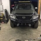 Силовой бампер передний под штатную лебедку Toyota Land Cruiser 200 до 2016 (серия Р) - Силовые бамперы - TOYOTA - Toyota Land Cruiser