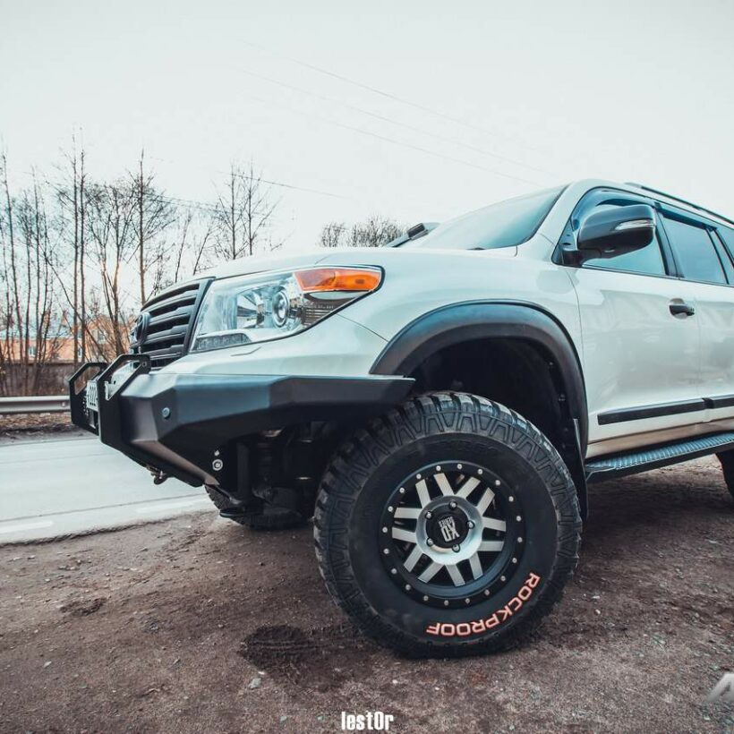 Силовые пороги Toyota Land Cruiser 200 - Силовые пороги