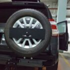 Калитка запасного колеса в штатный бампер Toyota Land Cruiser 150 - Экстерьер - TOYOTA - Toyota Land Cruiser