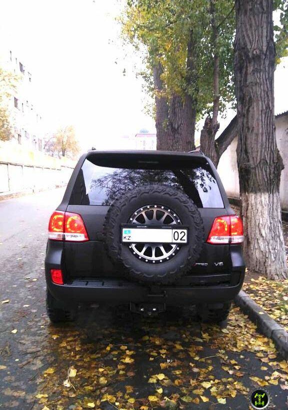 Калитка запасного колеса и площадка под лебедку в штатный бампер Toyota Land Cruiser 200. Комплектация 2 - Лебедки