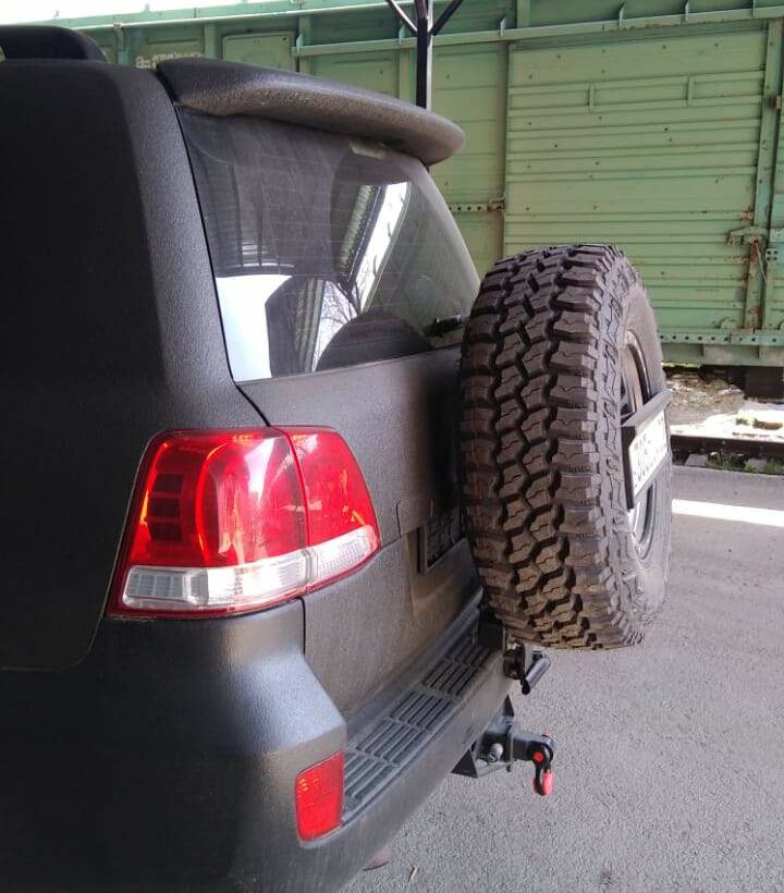 Калитка запасного колеса и площадка под лебедку в штатный бампер Toyota Land Cruiser 200. Комплектация 2 - Лебедки