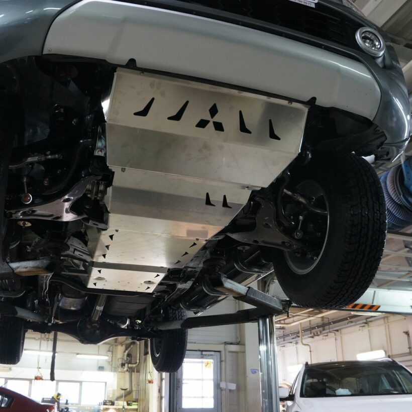 ЗАЩИТА ДНИЩА MITSUBISHI L-200, из 4х частей, алюминий 4 мм - Защита днища - MITSUBISHI - Mitsubishi L200