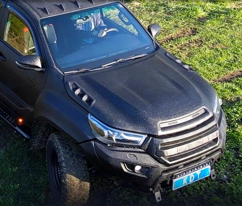 Капот композитный Катран HILUX 2015 - Силовые бамперы