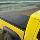 Крышка HAL 4-х секционная Jeep Gladiator PRO - Крышки и тенты кузова - JEEP - Jeep Gladiator
