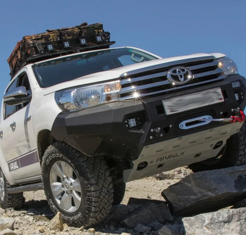 СИЛОВОЙ БАМПЕР ПЕРЕДНИЙ RIVAL АЛЮМИНИЕВЫЙ TOYOTA HILUX REVO (2015+) (БЕЗ ПТФ). Комплектация 1 - Силовые бамперы - TOYOTA - Toyota Hilux