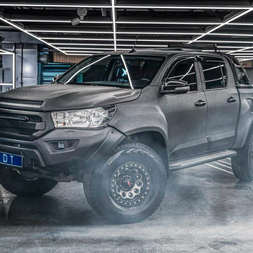 Расширители колесных арок - накладки на кузов пластиковые (комплект) - Toyota Hilux 2015 - - Расширители арок - TOYOTA - Toyota Hilux
