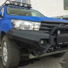СИЛОВОЙ БАМПЕР ПЕРЕДНИЙ RIVAL АЛЮМИНИЕВЫЙ TOYOTA HILUX REVO (2015+) (БЕЗ ПТФ). Комплектация 1 - Силовые бамперы - TOYOTA - Toyota Hilux