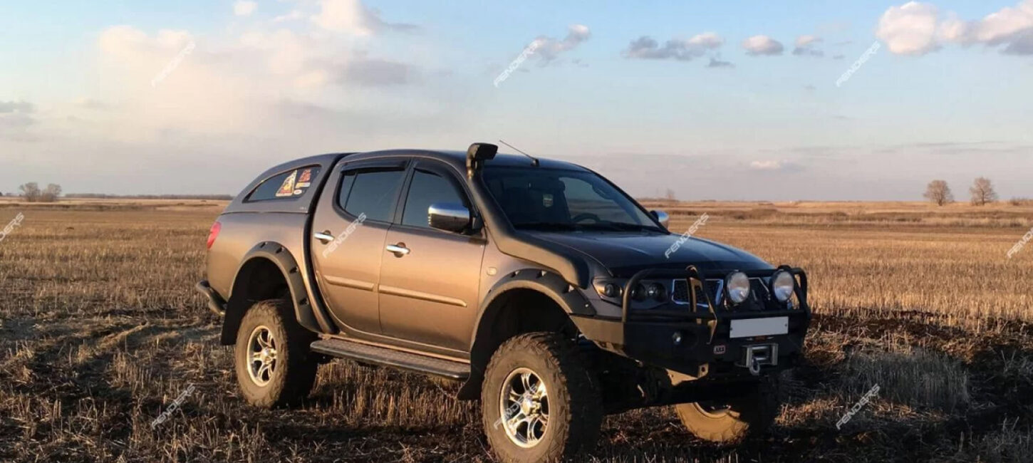 Расширители колесных арок Mitsubishi L200 (вылет 70 мм) - Расширители арок - MITSUBISHI - Mitsubishi L200