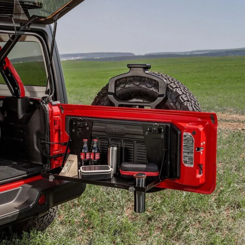 СТОЛИК НА ЗАДНЮЮ ДВЕРЬ ДЛЯ JEEP WRANGLER JL - Интерьер - JEEP - Jeep Wrangler