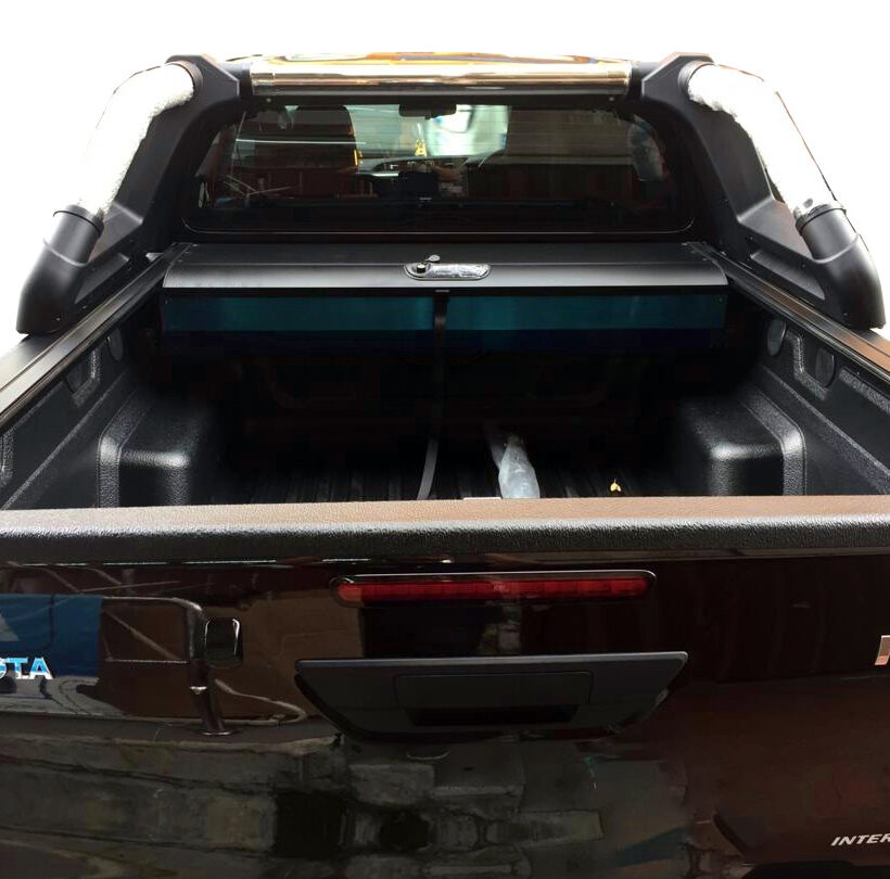 Крышка жесткая ROLL-B DELUXAUTO роллета выдвижная - Крышки и тенты кузова - TOYOTA - Toyota Hilux