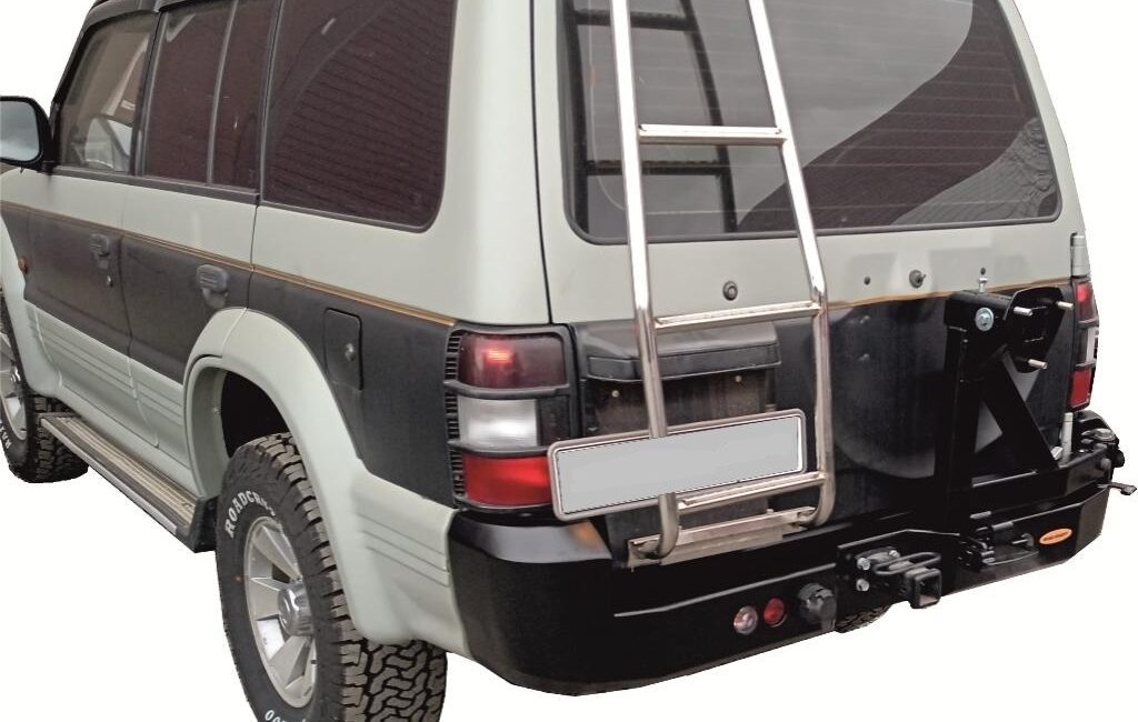 Бампер силовой задний Mitsubishi Pajero II  MN 133633-VDR с калиткой запасного колеса - Силовые бамперы - MITSUBISHI - Mitsubishi Pajero