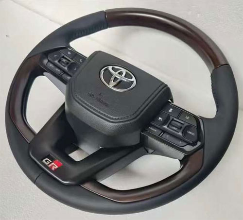 Hilux MK9 2015- Руль в стиле 2022, подогрев, черные кнопки, под дерево, Airbag в комплекте - Интерьер - TOYOTA - Toyota Hilux