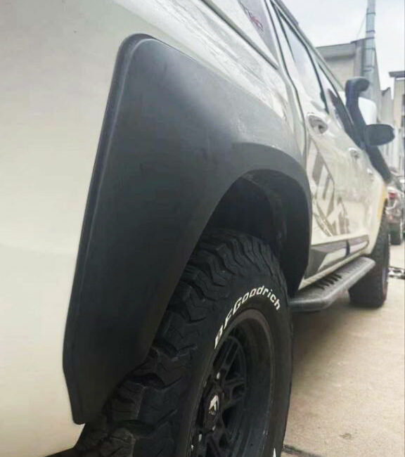 Hilux MK9 2015- 2018- 2020- Расширители арок фендера в стиле Arctic Trucks - Расширители арок - TOYOTA - Toyota Hilux