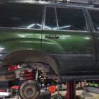 Toyota Land Cruiser 100 лифт-комплект регулируемой подвески +2
