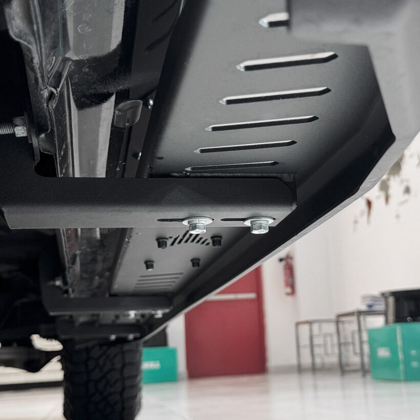 Пороги BMS Travel для Додж Рам 1500 TRX Crew Cab 2018-2025 (2шт.) - Силовые пороги